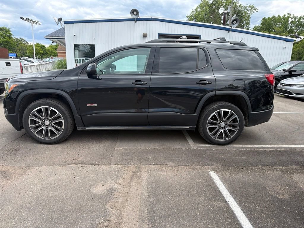 Used 2019 GMC Acadia SLT w/ LPO, 'HIT The Road' Package AWD/4WD image 3