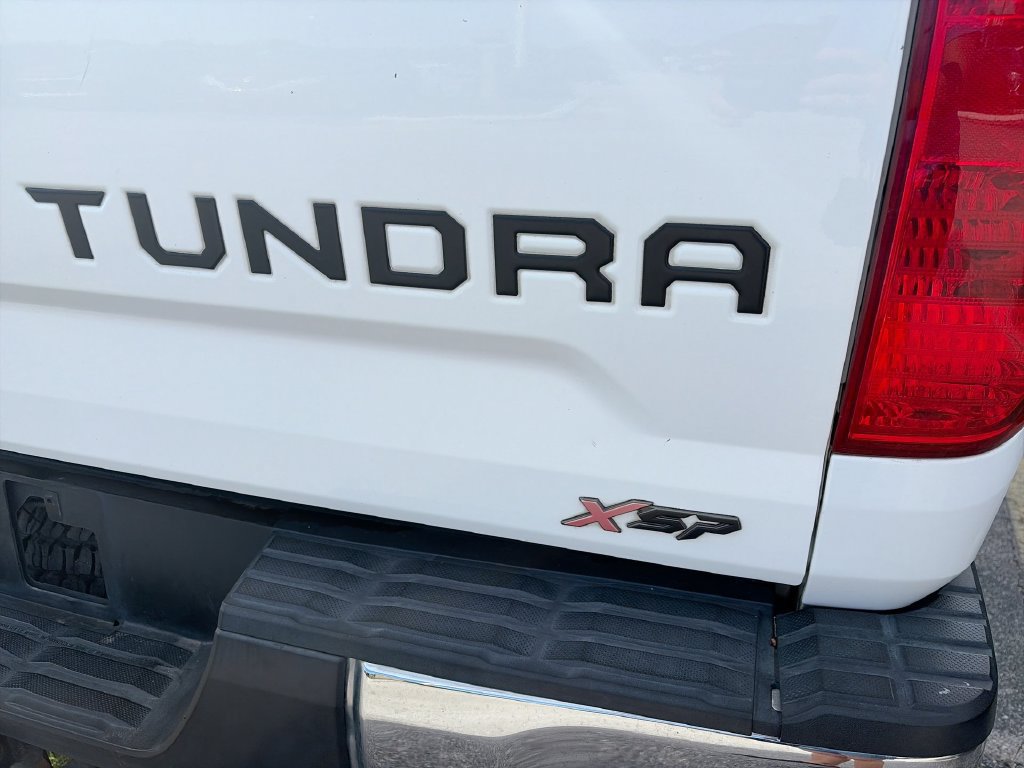 Used 2017 Toyota Tundra SR5 w/ TRD Off Road Package AWD/4WD image 33