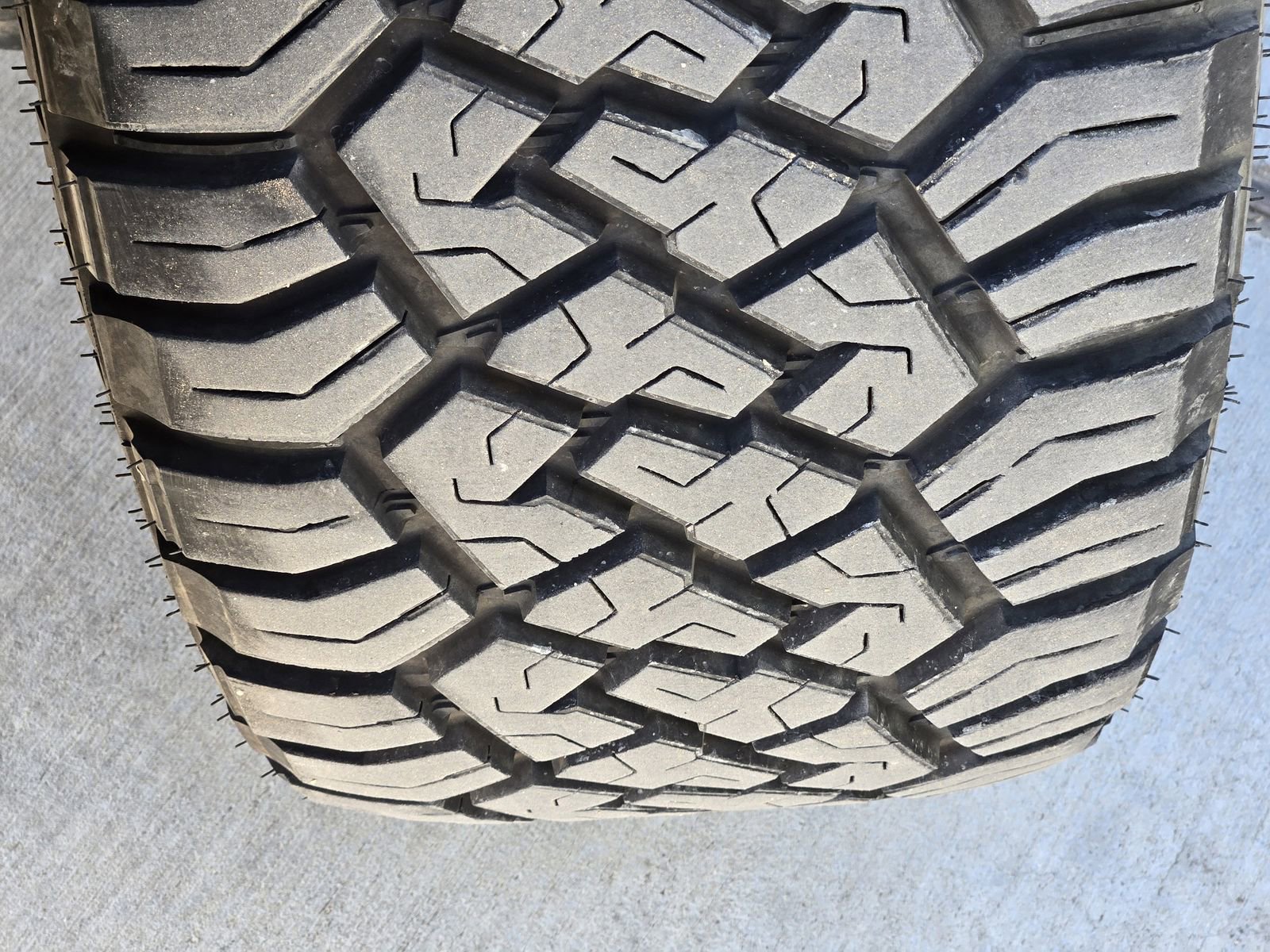 Used 2019 GMC Sierra 1500 AT4 w/ AT4 Premium Package image 13