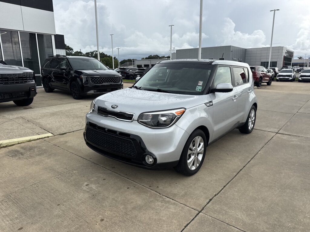 Used 2016 Kia Soul + w/ Primo Package FWD image 3