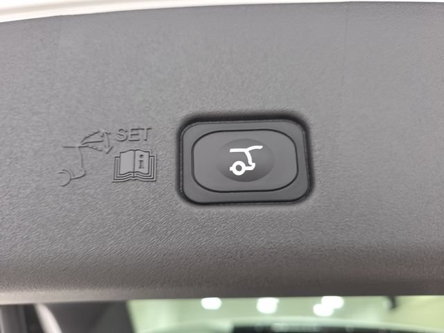 New 2026 Lincoln Nautilus Premier w/ Equipment Group 102A AWD/4WD image 30
