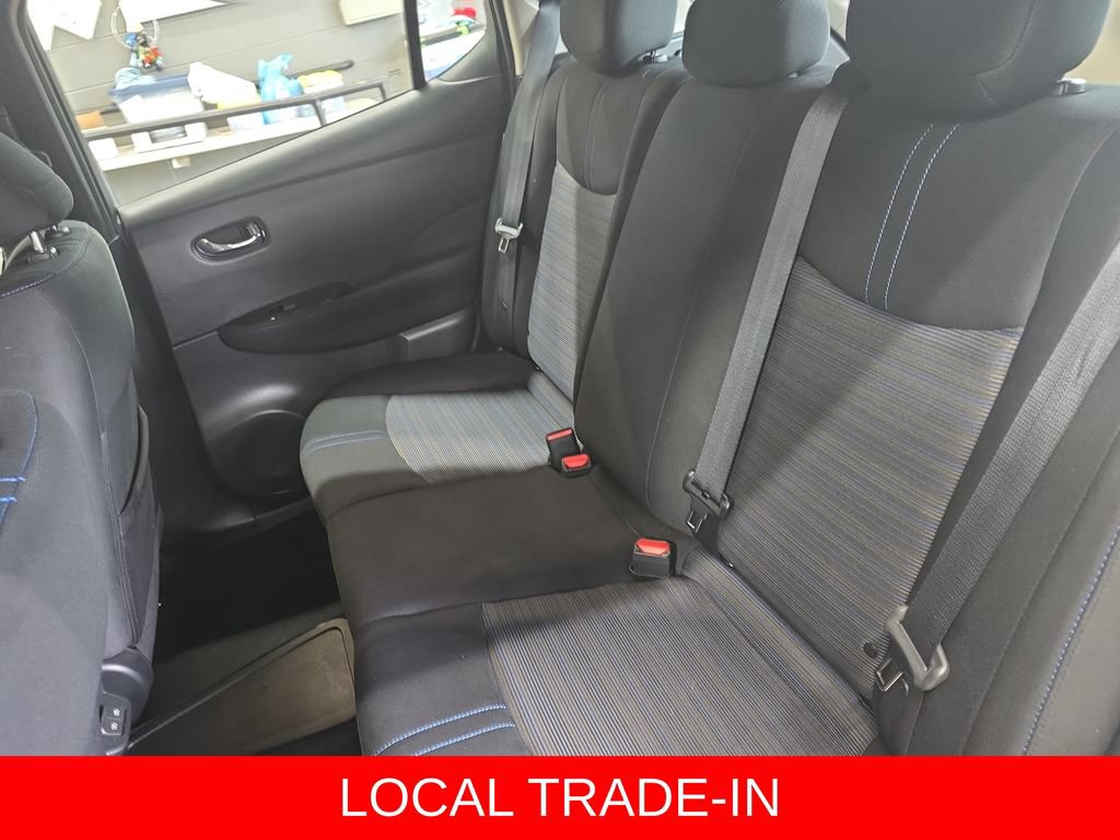 Used 2022 Nissan Leaf SV w/ SV Technology Package FWD image 14