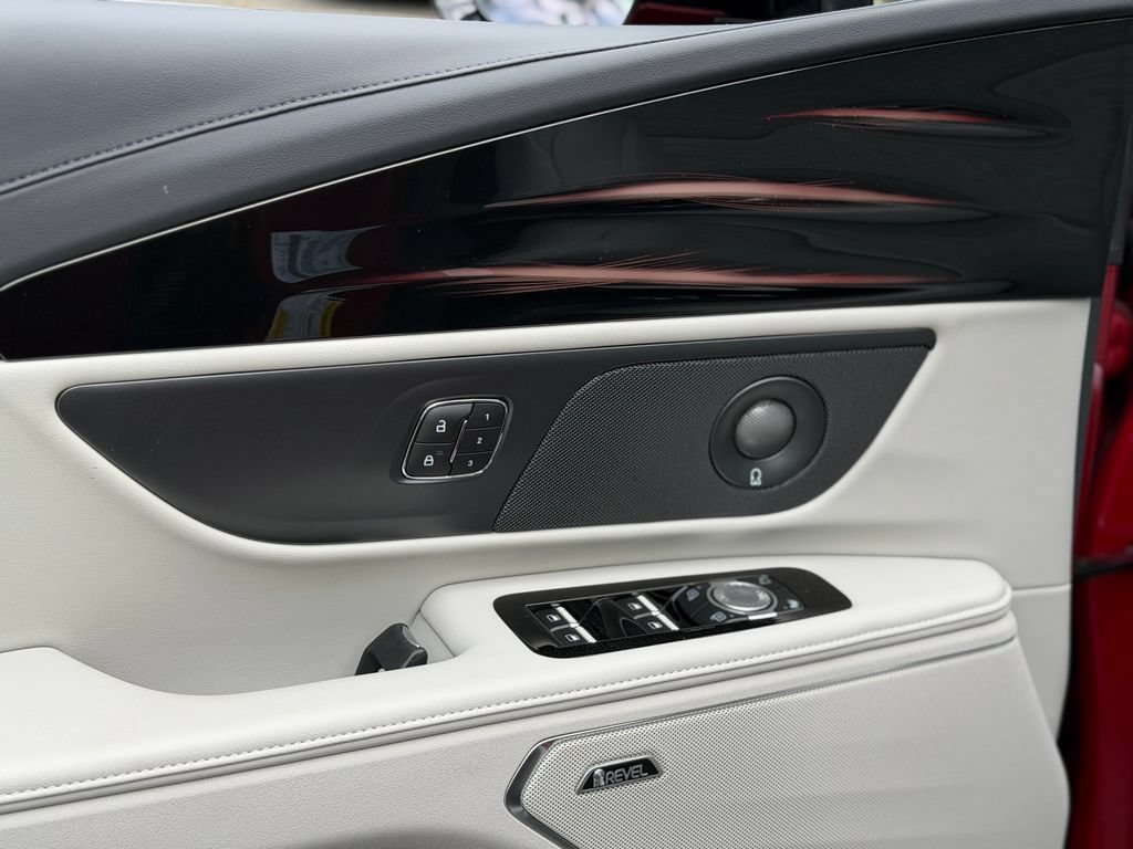 New 2026 Lincoln Nautilus Reserve w/ Jet Appearance Package AWD/4WD image 21