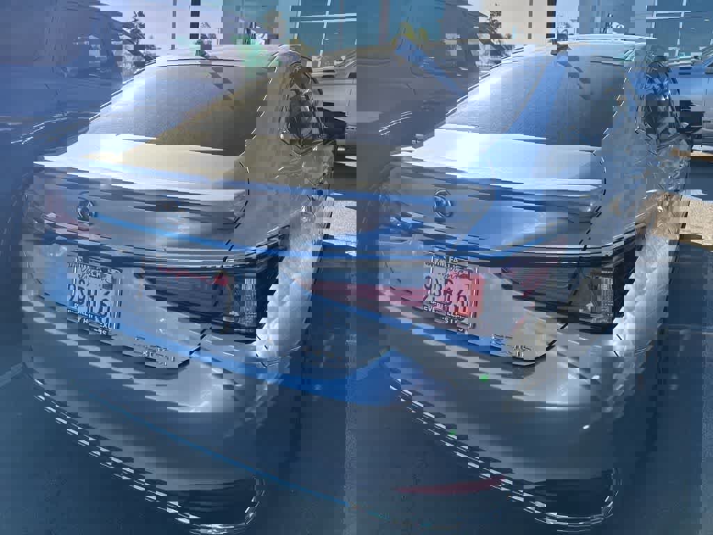 Used 2025 Lexus ES 300h w/ Premium Package image 6