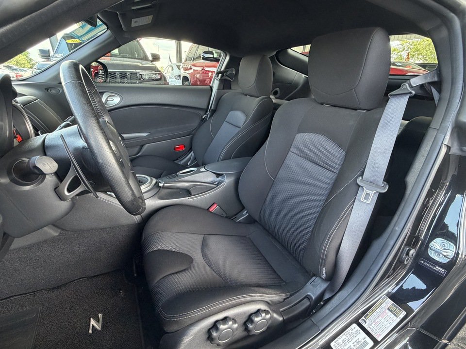 Used 2012 Nissan 370Z Coupe w/ Aerodynamics Pkg RWD image 11