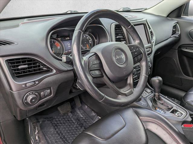 Used 2019 Jeep Cherokee Trailhawk image 10