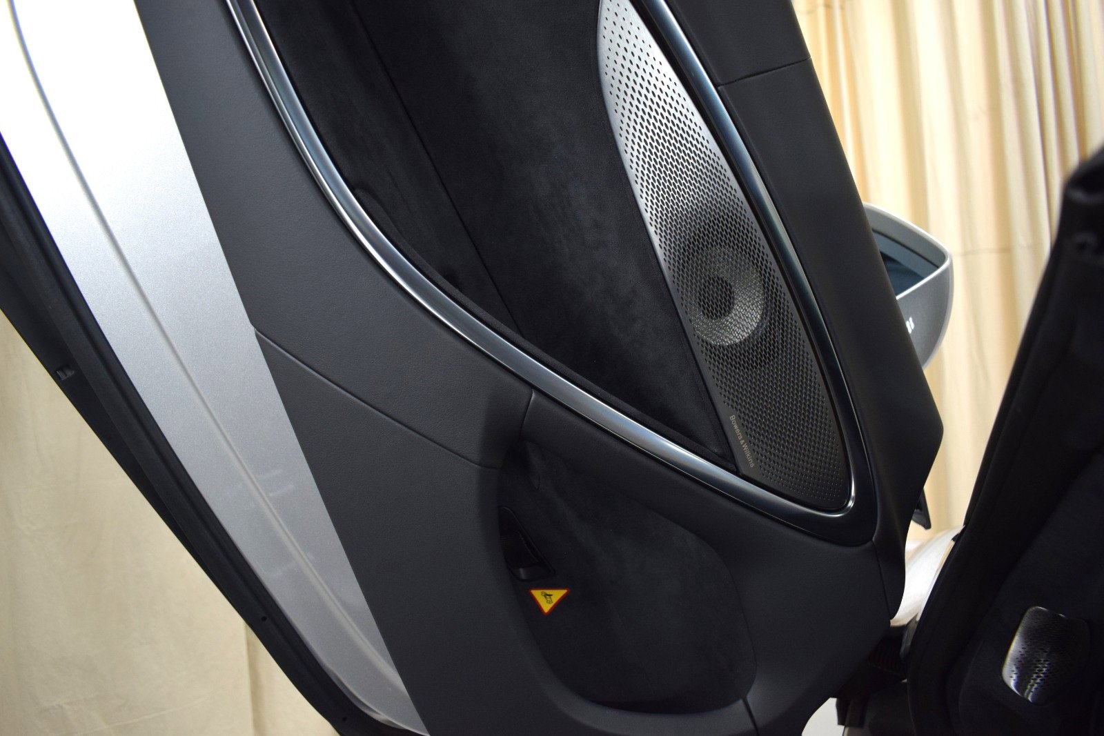 New 2025 McLaren Artura Spider image 29