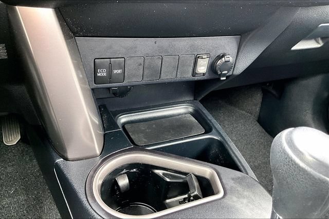Used 2017 Toyota RAV4 XLE w/ Plus Special Value Package FWD image 15