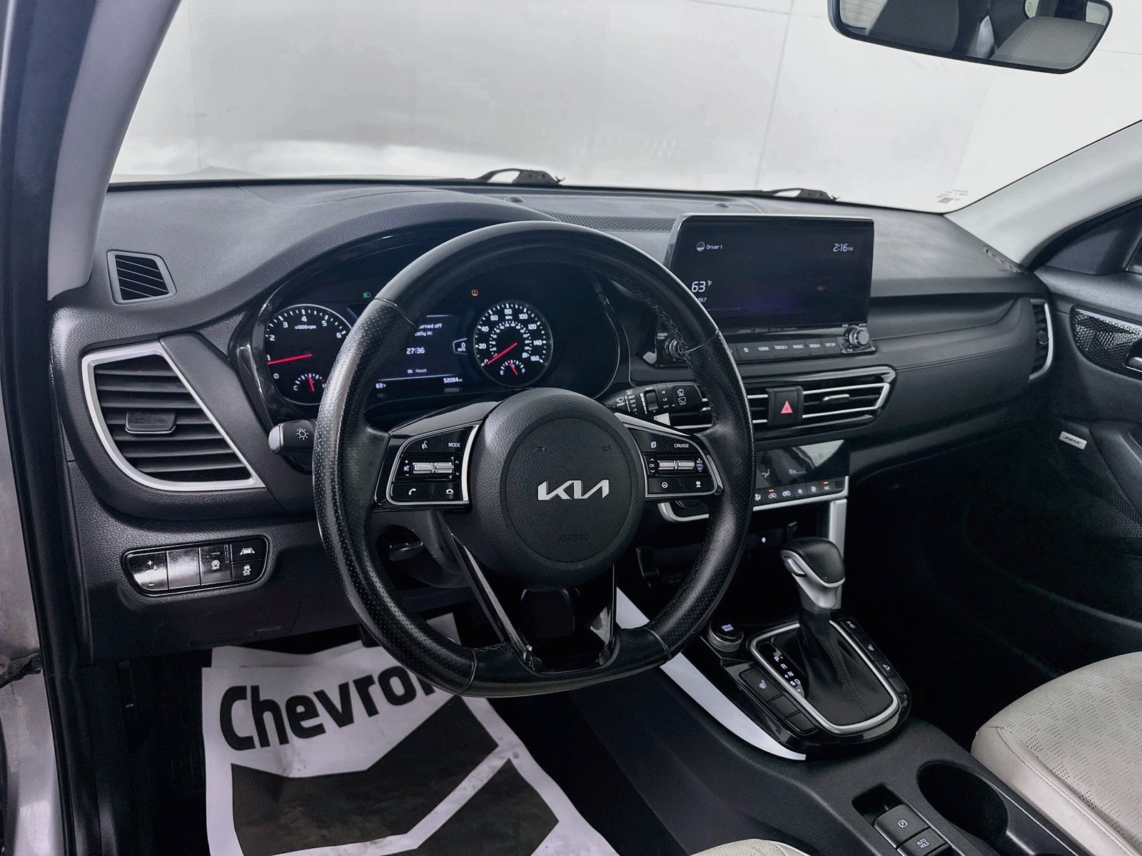 Used 2022 Kia Seltos SX w/ Sunroof Package AWD/4WD image 9