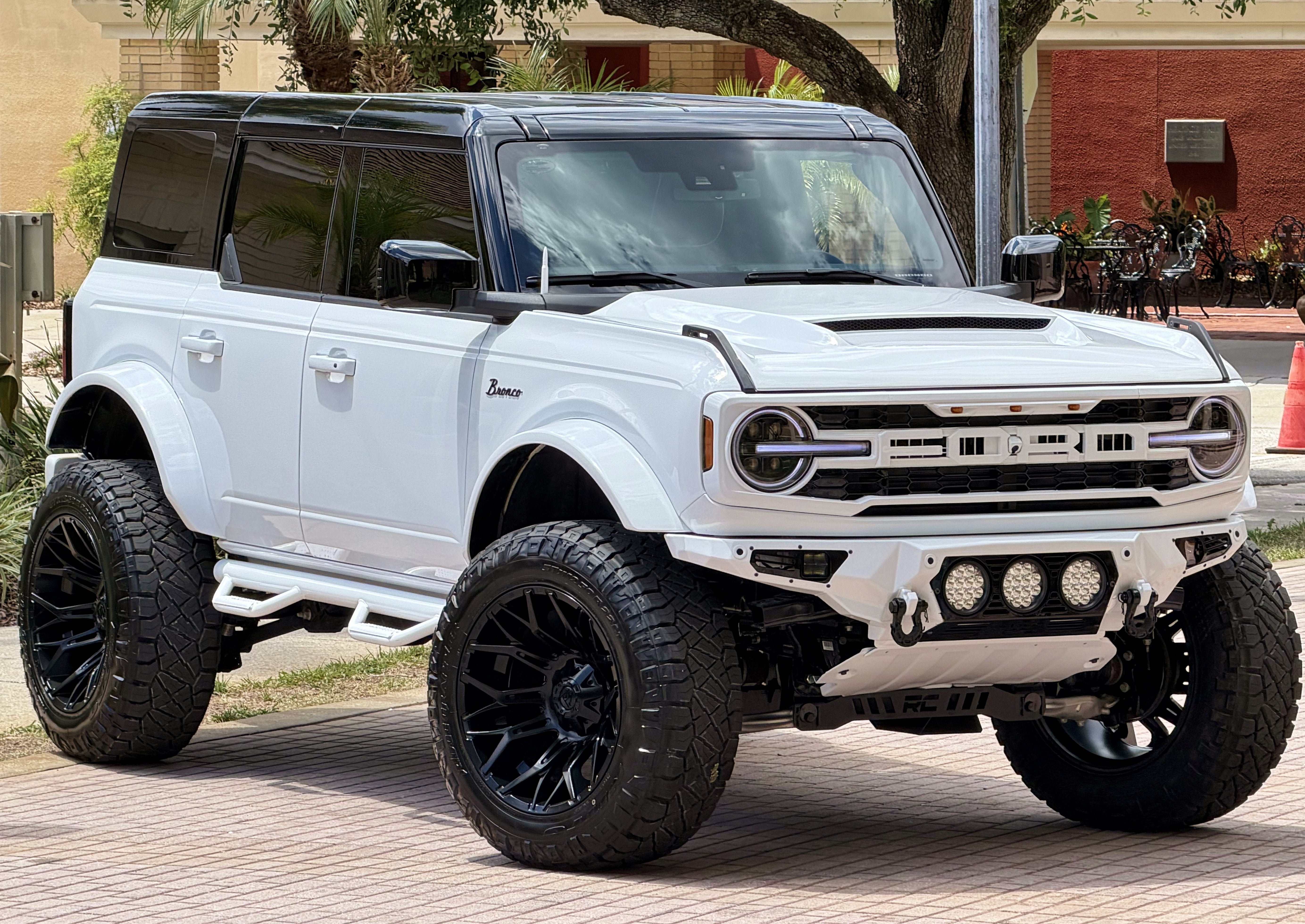 Used 2026 Ford Bronco Outer Banks AWD/4WD image 17