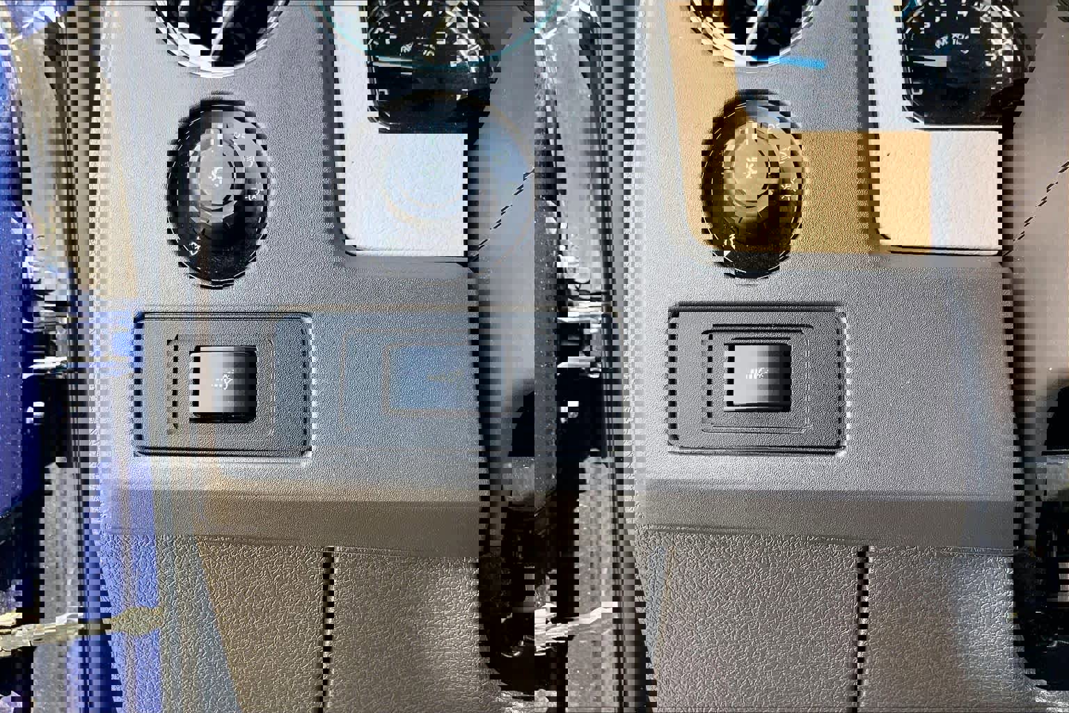 Used 2012 Ford F150 XLT w/ XLT Convenience Pkg image 32