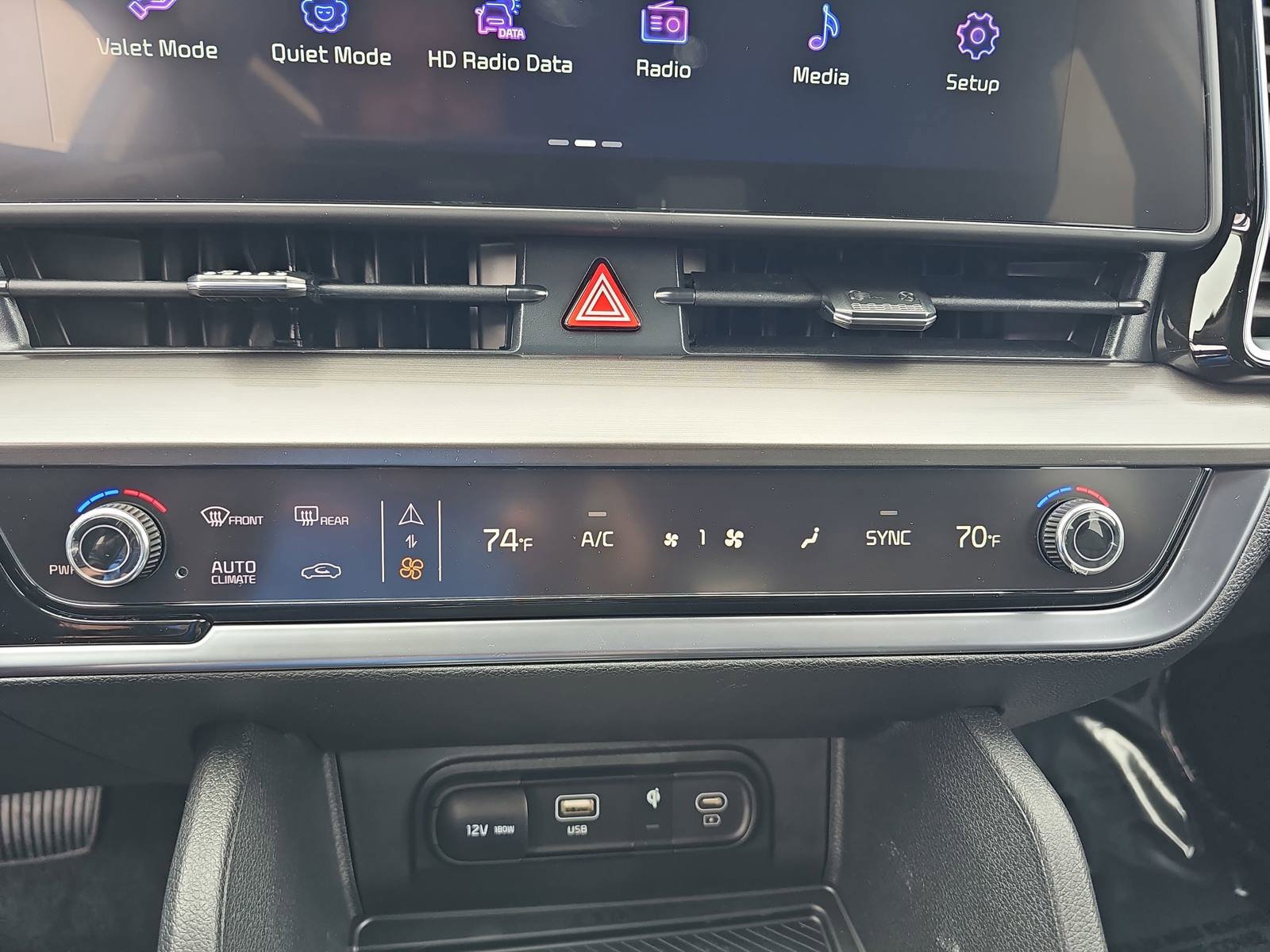 New 2025 Kia Sportage EX FWD image 21