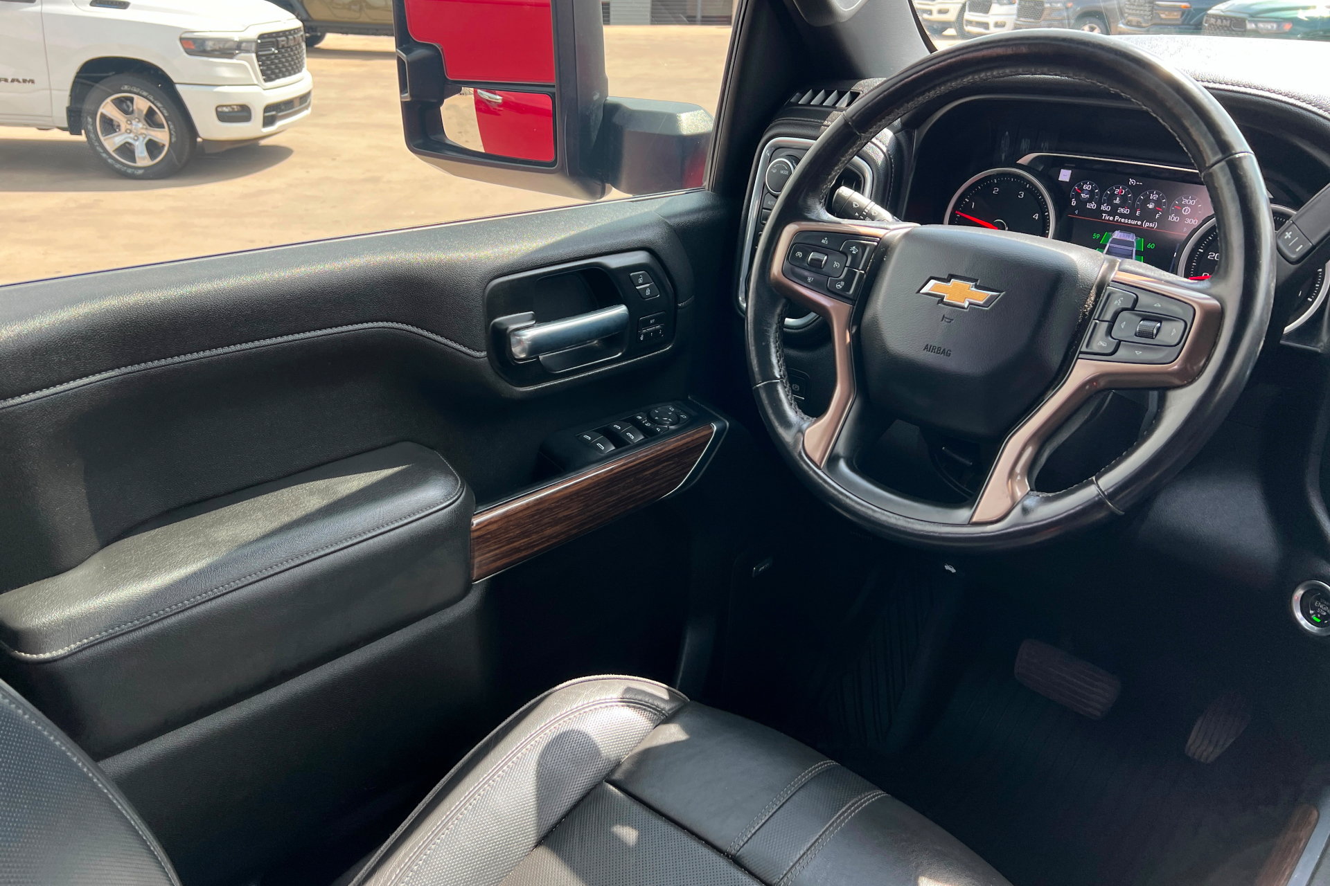 Used 2021 Chevrolet Silverado 3500 High Country w/ Z71 Off-Road Package AWD/4WD image 12