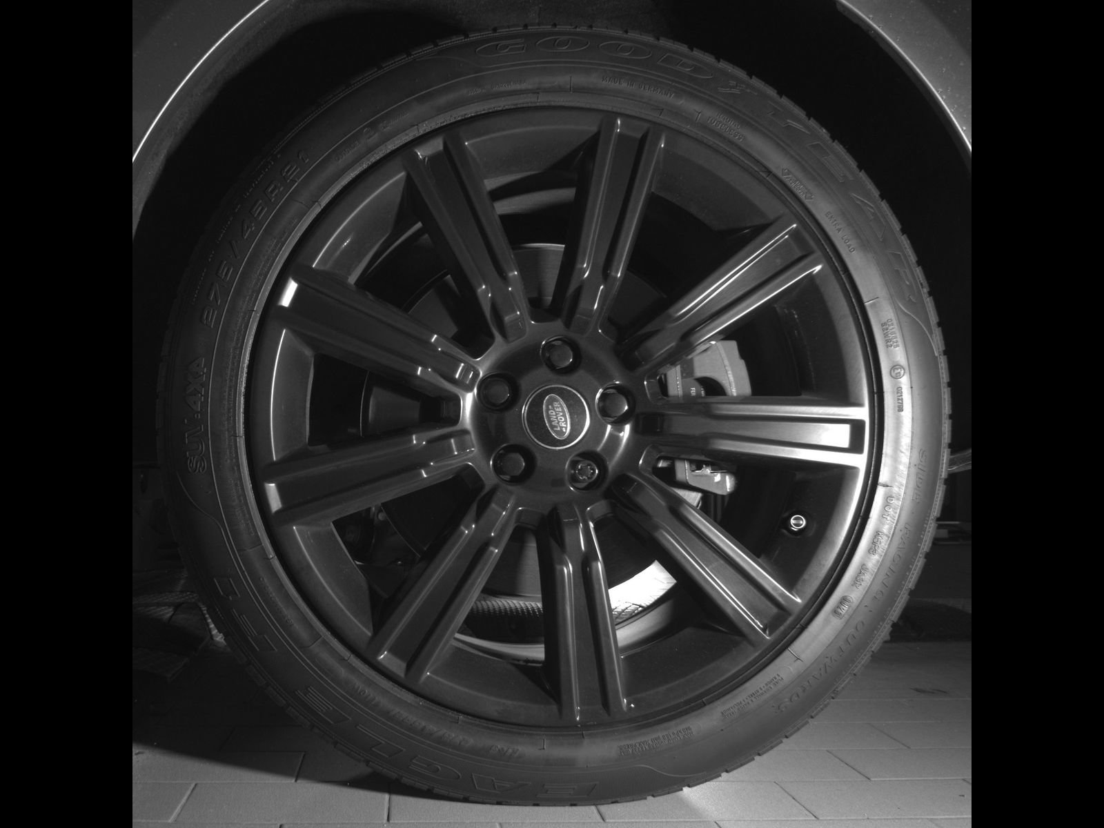 Used 2021 Land Rover Range Rover Sport HST AWD/4WD image 26
