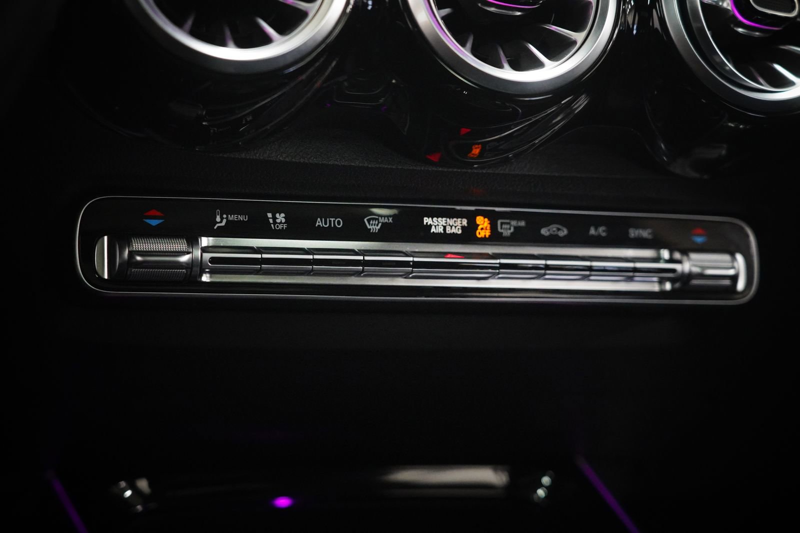 Certified 2023 Mercedes-Benz GLB 250 image 27