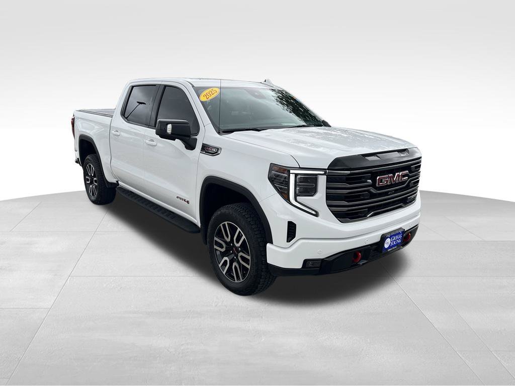 Used 2025 GMC Sierra 1500 AT4 w/ AT4 Premium Package AWD/4WD image 9