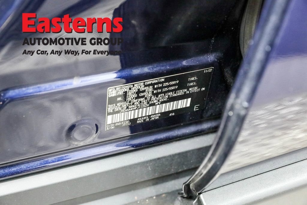 Used 2023 Toyota Venza XLE image 36