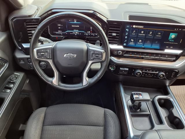 Used 2024 Chevrolet Silverado 1500 LT Trail Boss w/ Convenience Package II AWD/4WD image 6