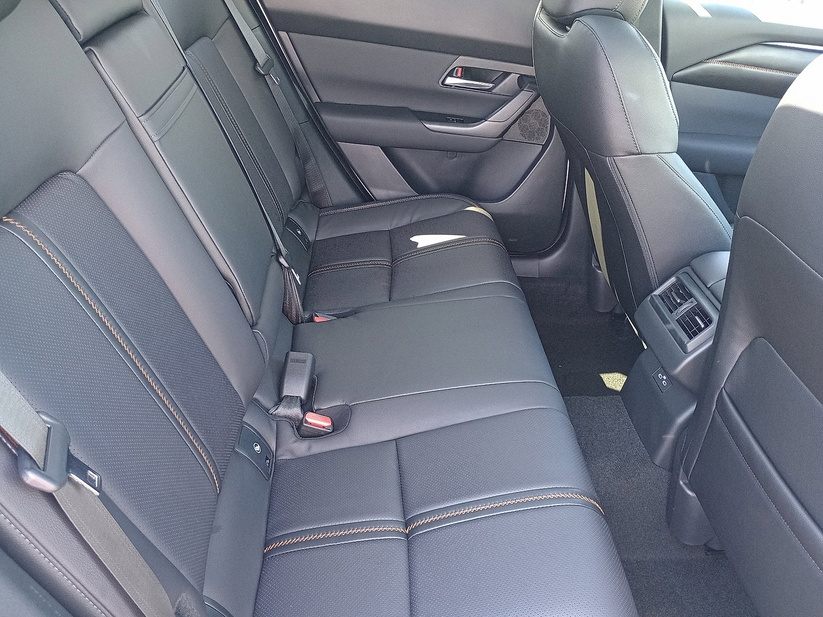 New 2025 MAZDA CX-50 AWD 2.5 S w/ Accent Package image 8