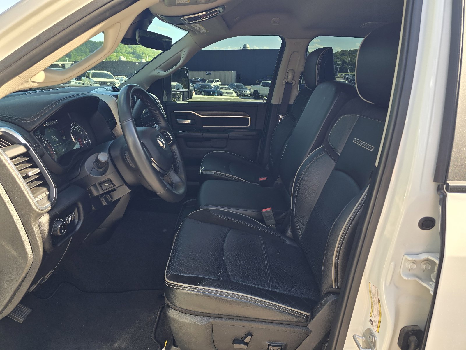 Used 2024 RAM 2500 Laramie w/ Safety Group AWD/4WD image 12