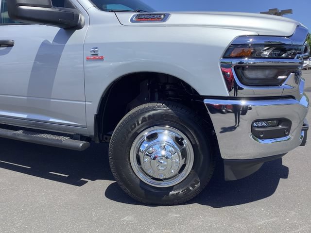 New 2026 RAM 3500 Tradesman AWD/4WD image 3