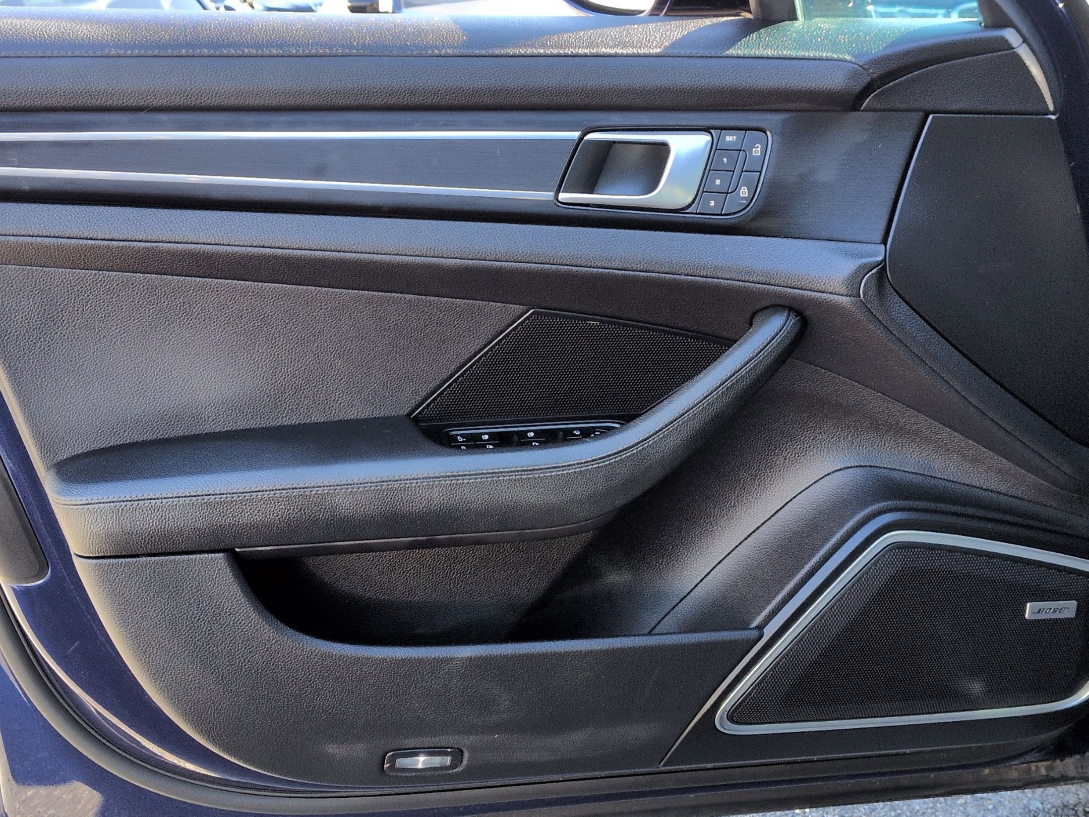 Used 2023 Porsche Panamera 4 image 14