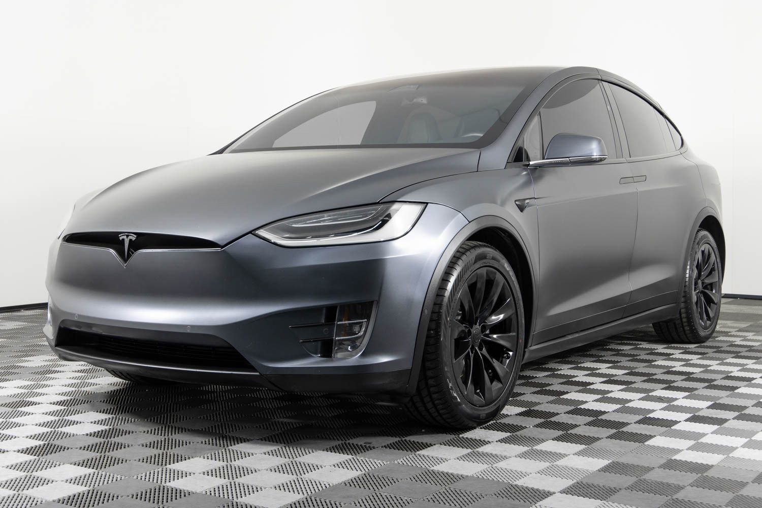 Used 2019 Tesla Model X 75D image 2
