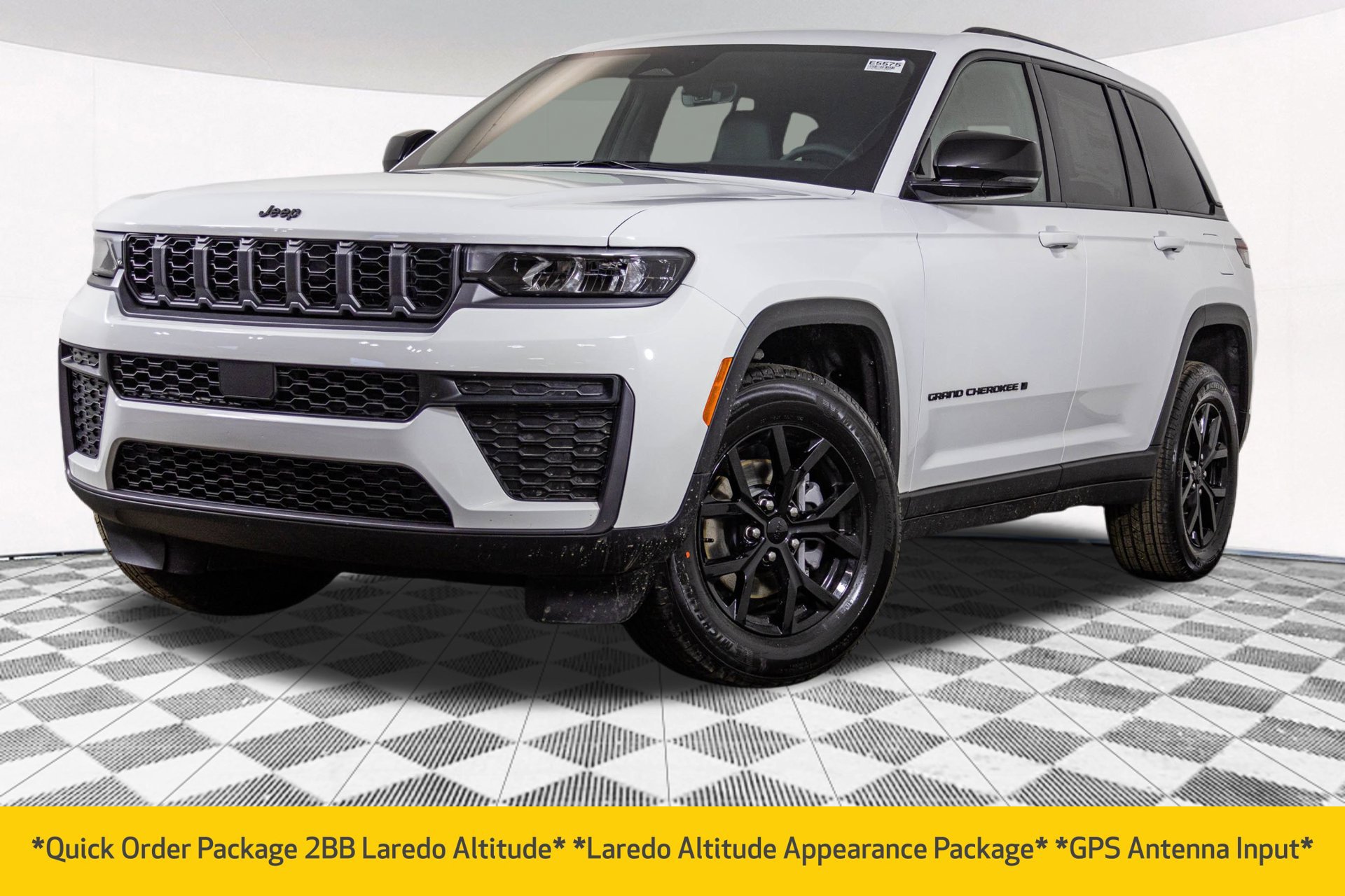 New 2026 Jeep Grand Cherokee Altitude AWD/4WD image 2