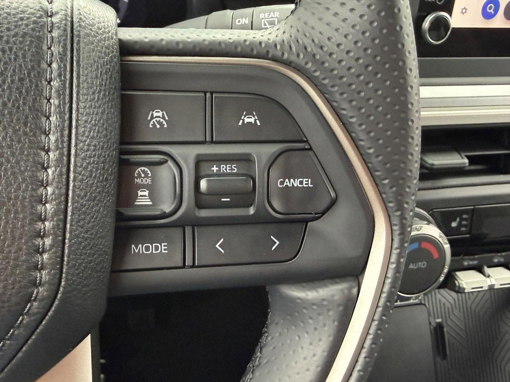 Certified 2025 Toyota 4Runner TRD Off-Road image 18