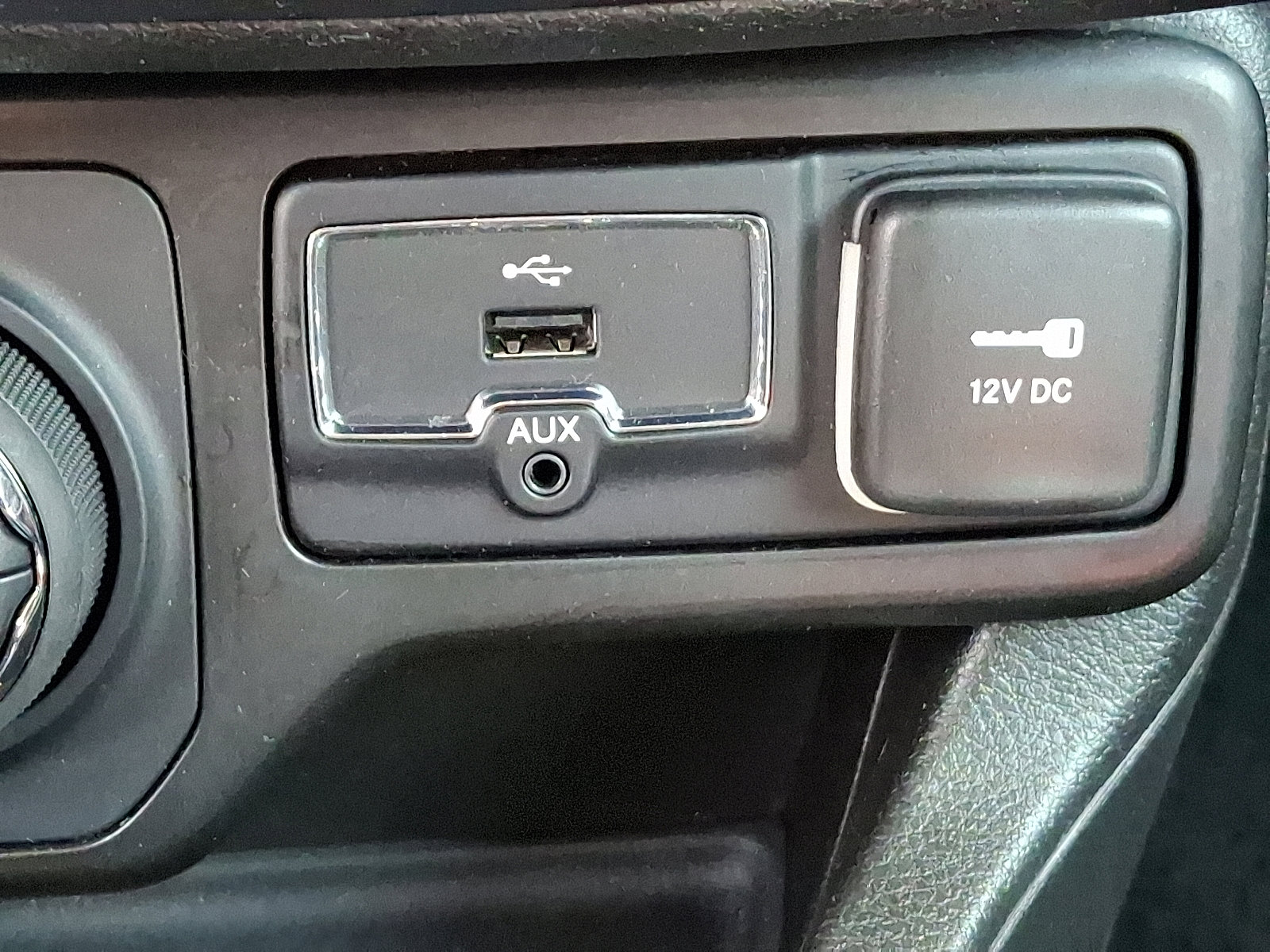 Certified 2023 Jeep Renegade Trailhawk image 25