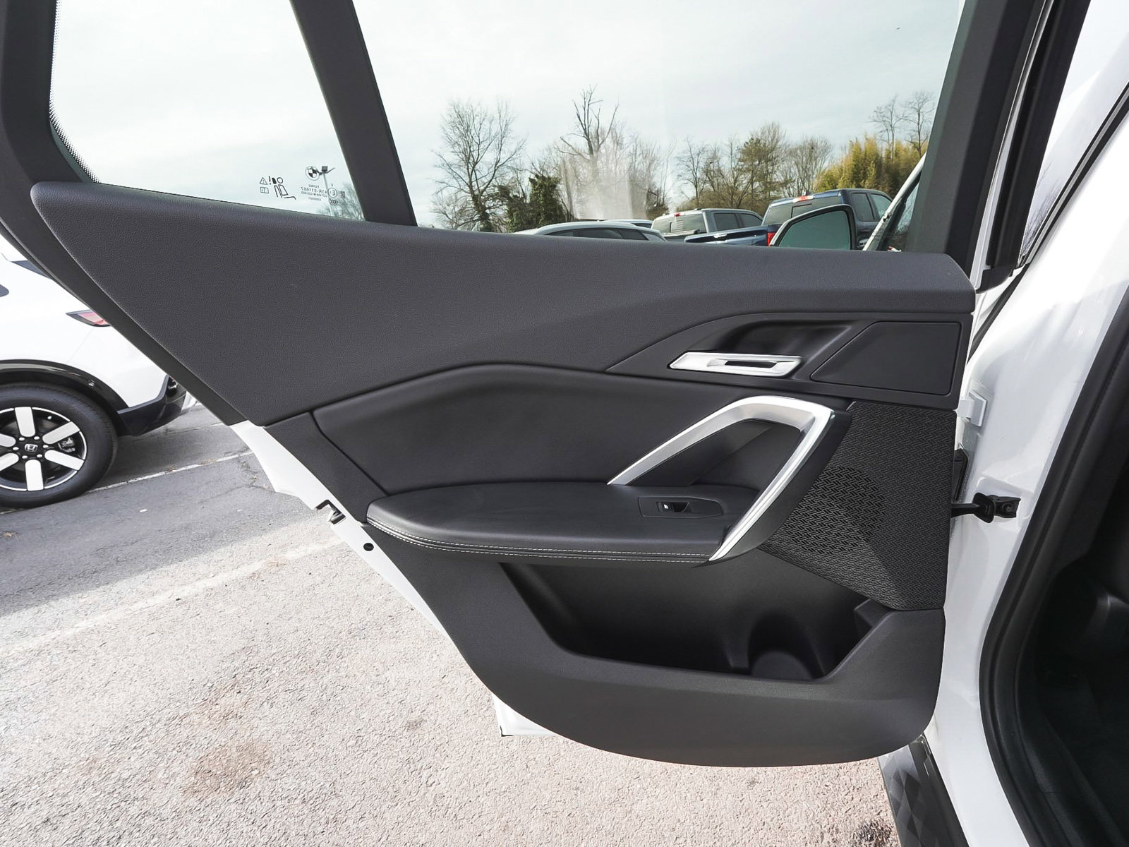 Used 2025 BMW X2 xDrive28i image 9