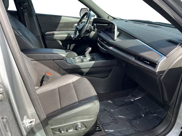 Used 2025 Cadillac XT4 Premium Luxury FWD image 20