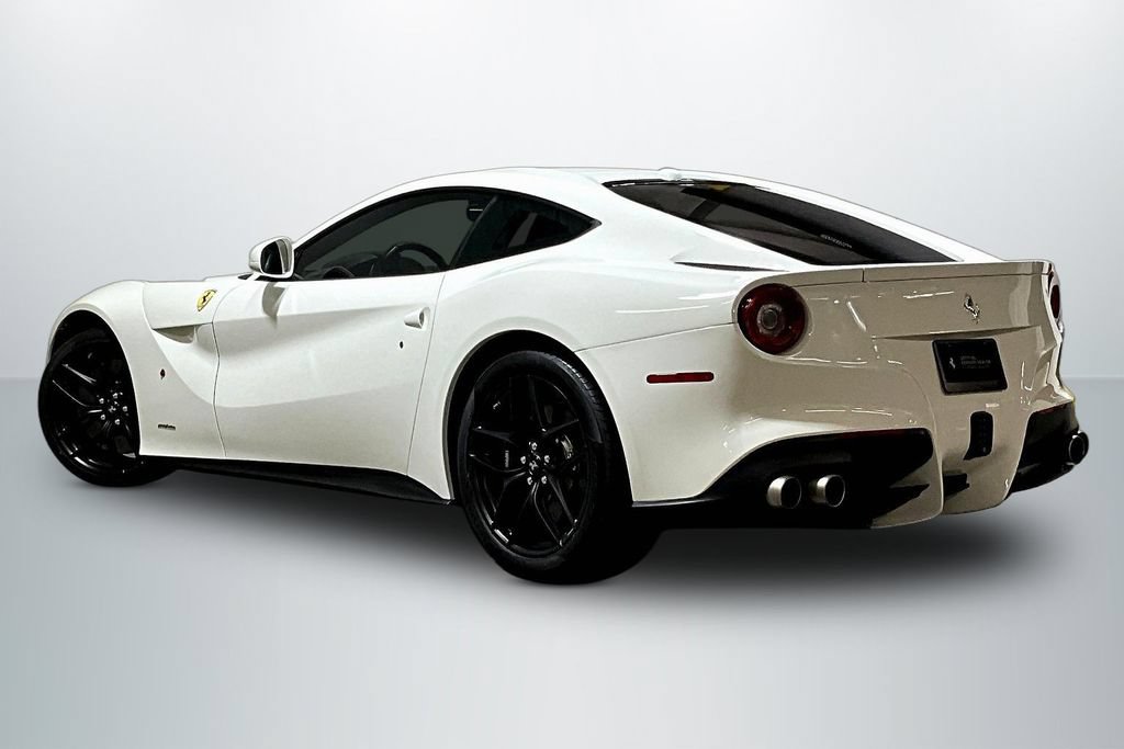 Used 2016 Ferrari F12 Berlinetta RWD image 5