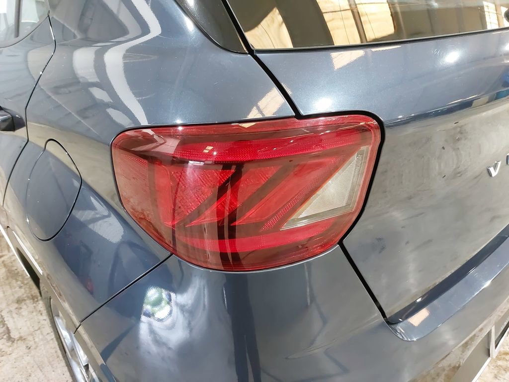 Used 2022 Hyundai Venue Limited FWD image 33