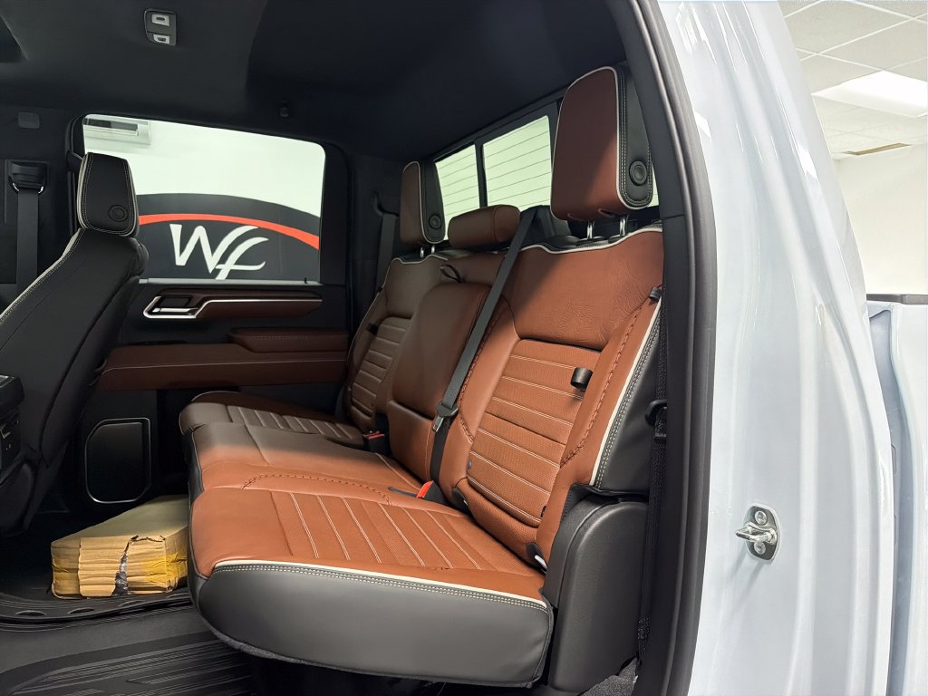 New 2026 GMC Sierra 3500 Denali Ultimate AWD/4WD image 14