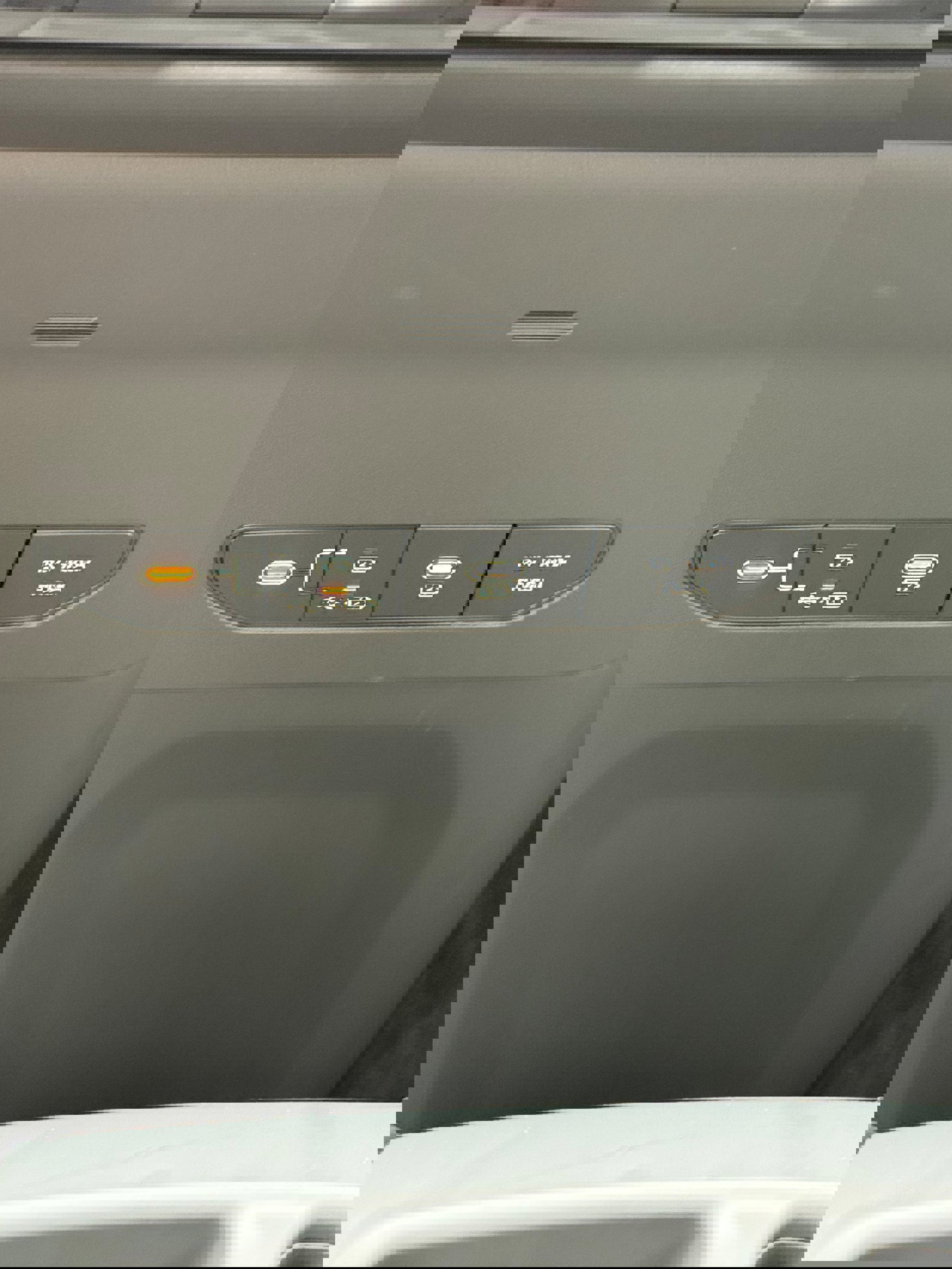 New 2026 Kia EV9 Wind image 25