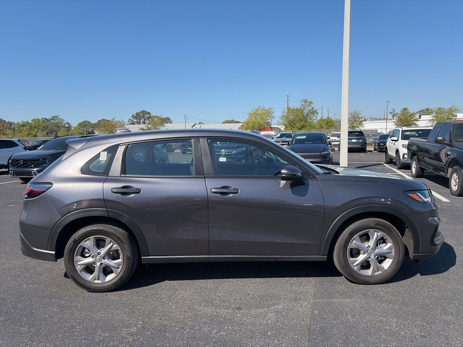 Used 2023 Honda HR-V LX image 8