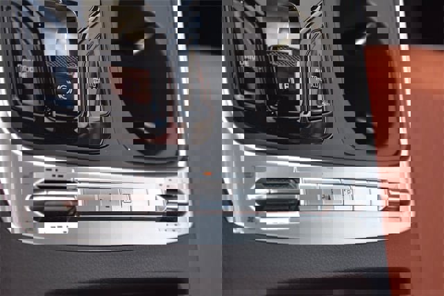 New 2026 Kia Carnival SX image 28