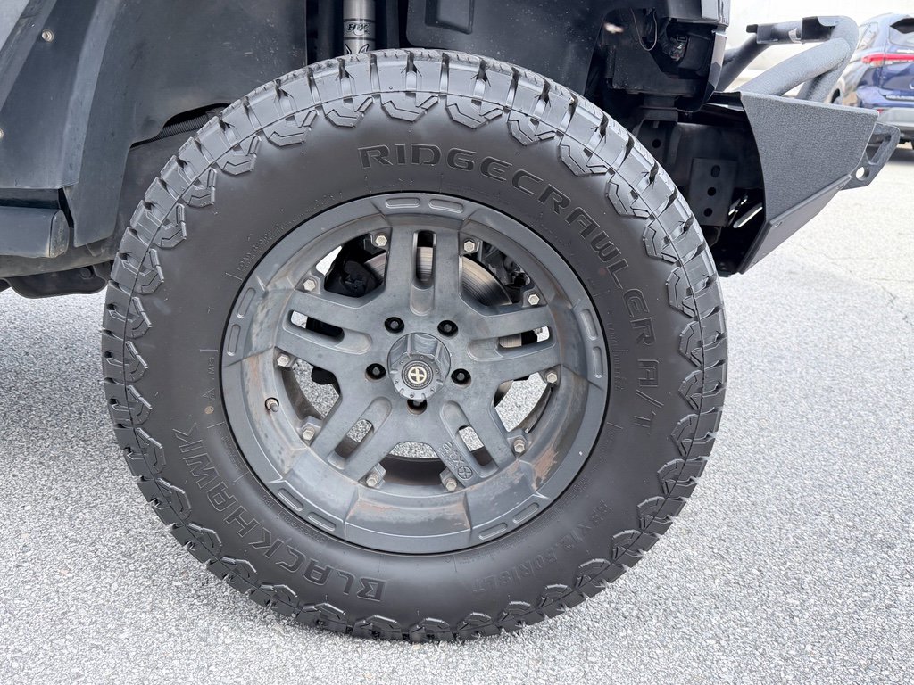 Used 2009 Jeep Wrangler Unlimited Rubicon w/ Dual Top Group image 25