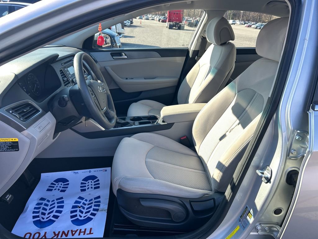 Used 2017 Hyundai Sonata SE image 10