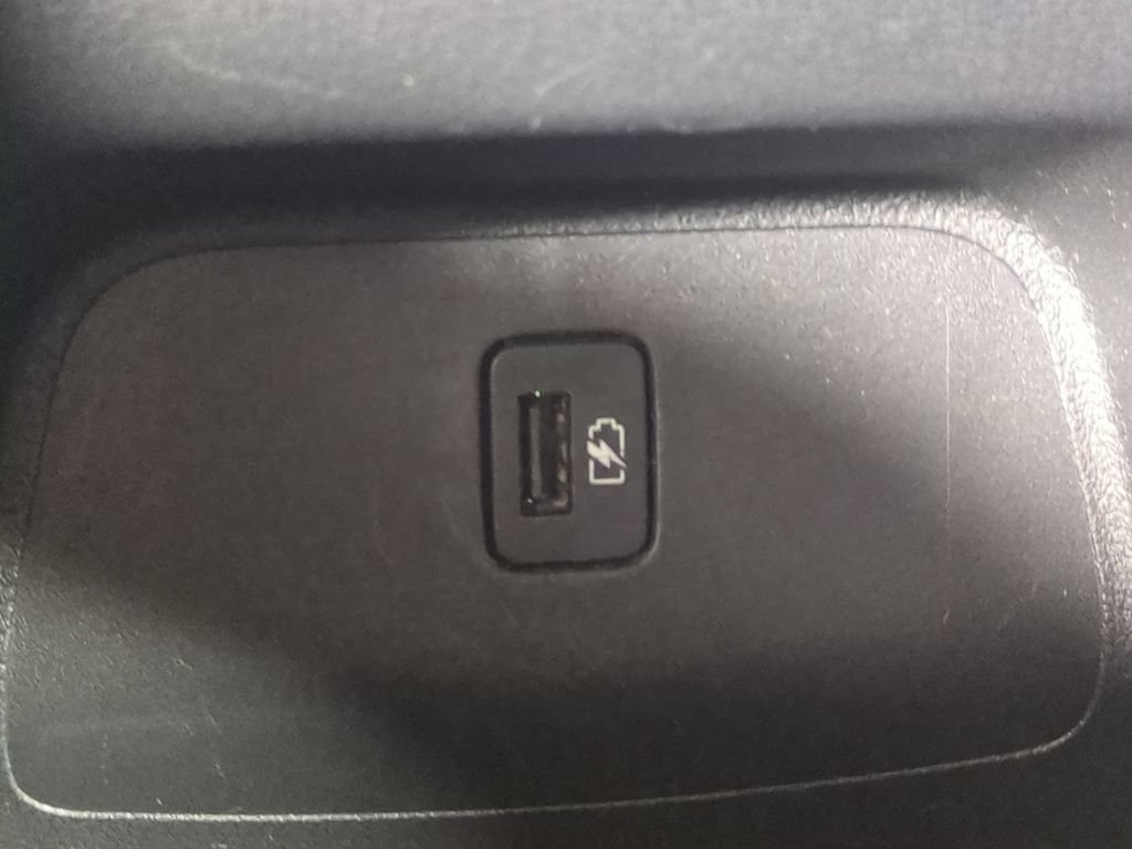 Used 2025 Nissan Sentra SV FWD image 15