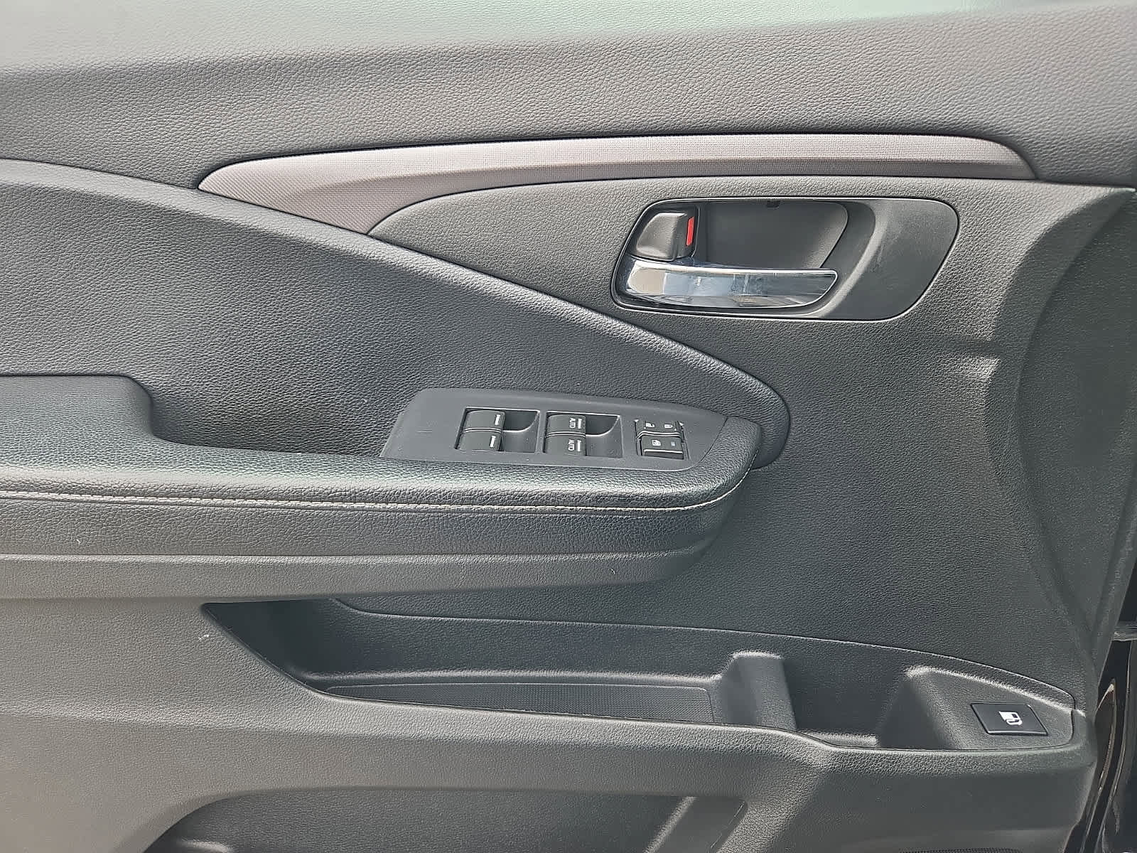 Certified 2024 Honda Ridgeline Sport image 14