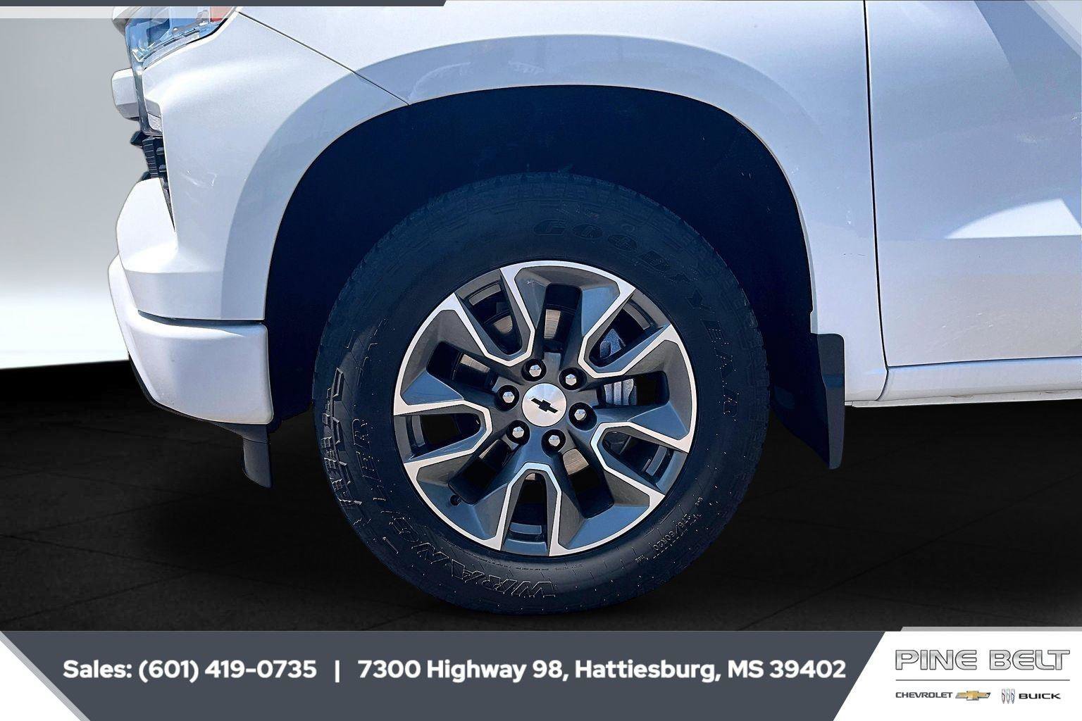 Used 2023 Chevrolet Silverado 1500 RST w/ All Star Edition Plus AWD/4WD image 9