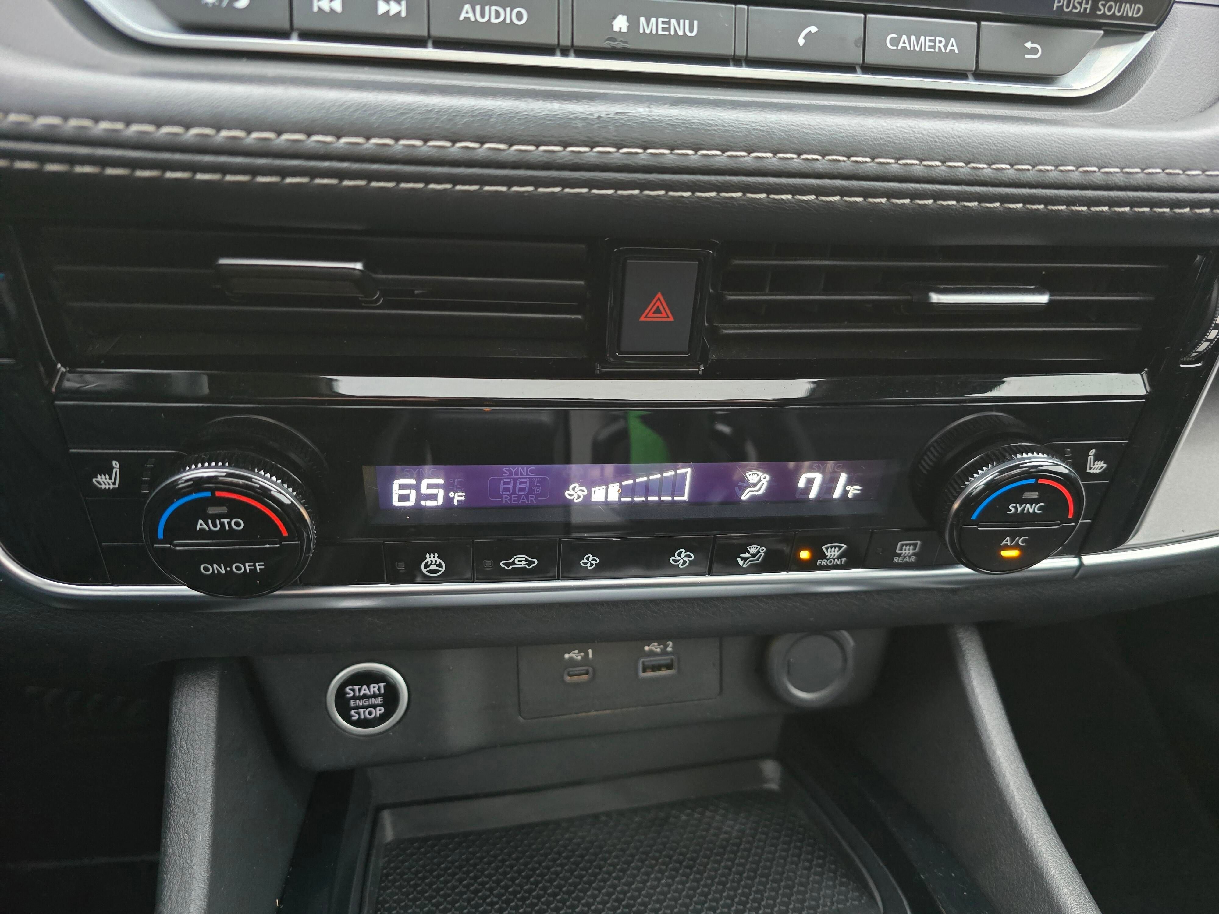 Used 2021 Nissan Rogue SV w/ Premium Package image 17