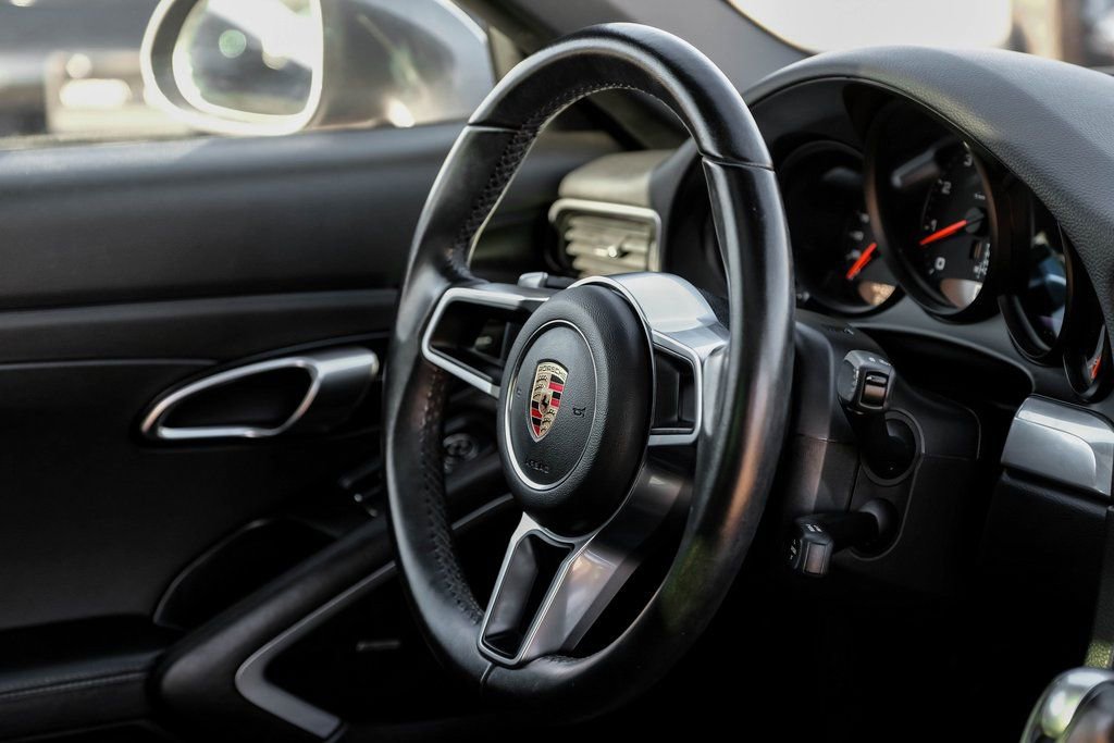 Used 2017 Porsche 911 Carrera image 12