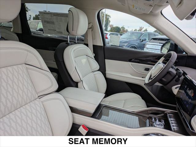 New 2026 Lincoln Nautilus Black Label image 14