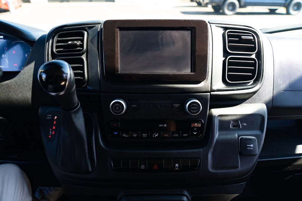Used 2025 RAM ProMaster 2500 w/ U-Haul Equipment Group FWD image 11
