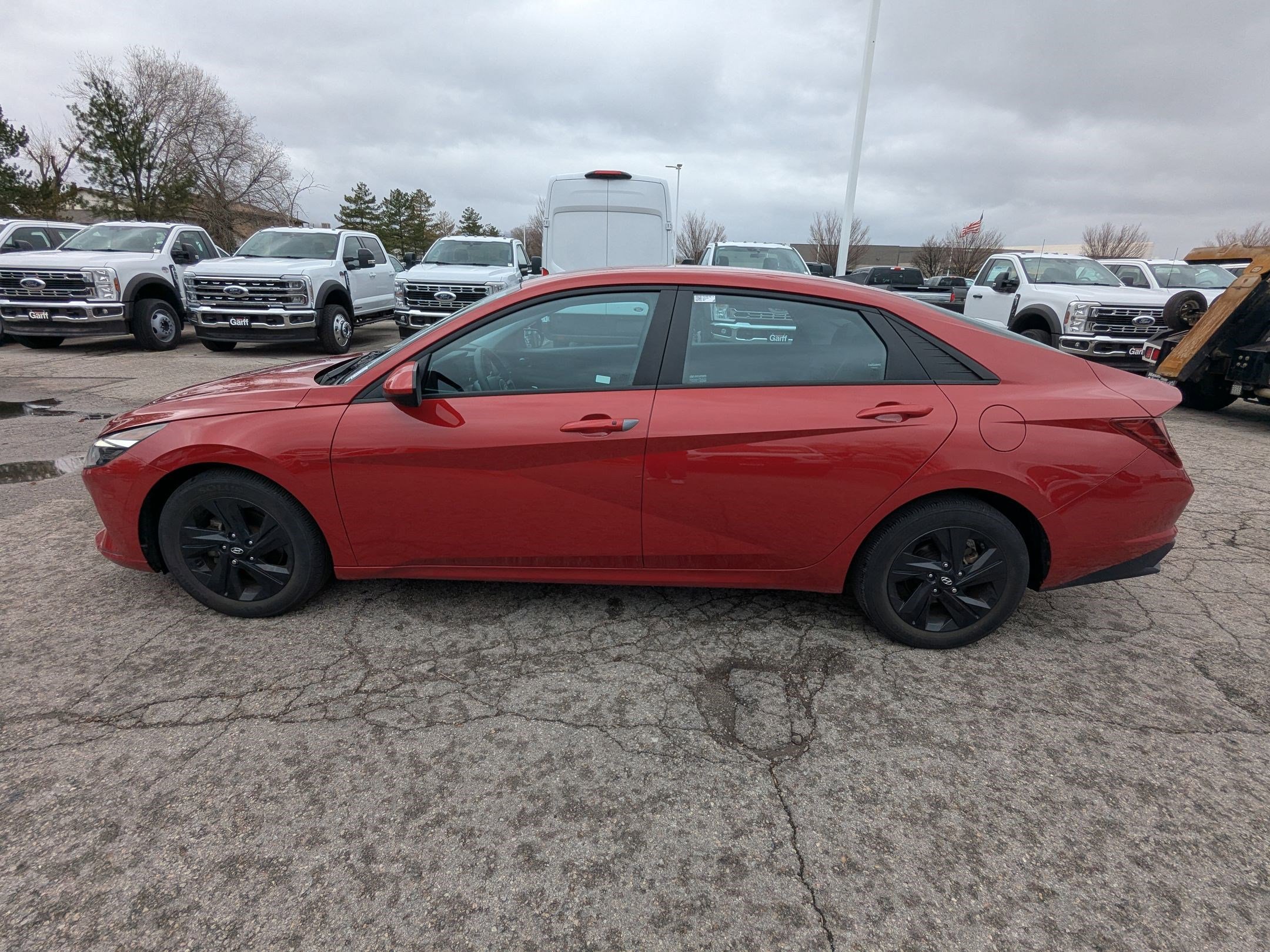 Used 2023 Hyundai Elantra SEL image 9
