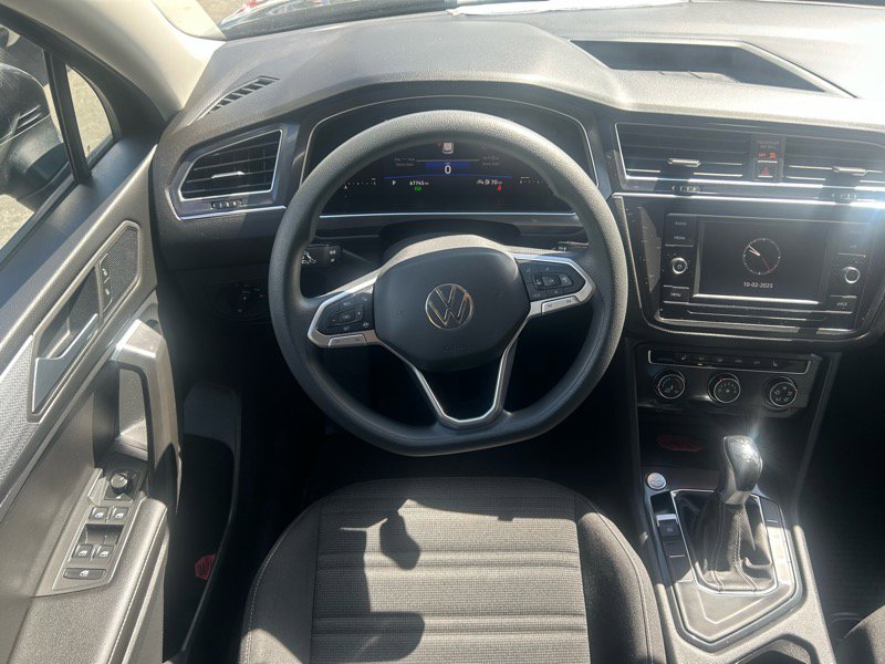 Used 2022 Volkswagen Tiguan S image 9