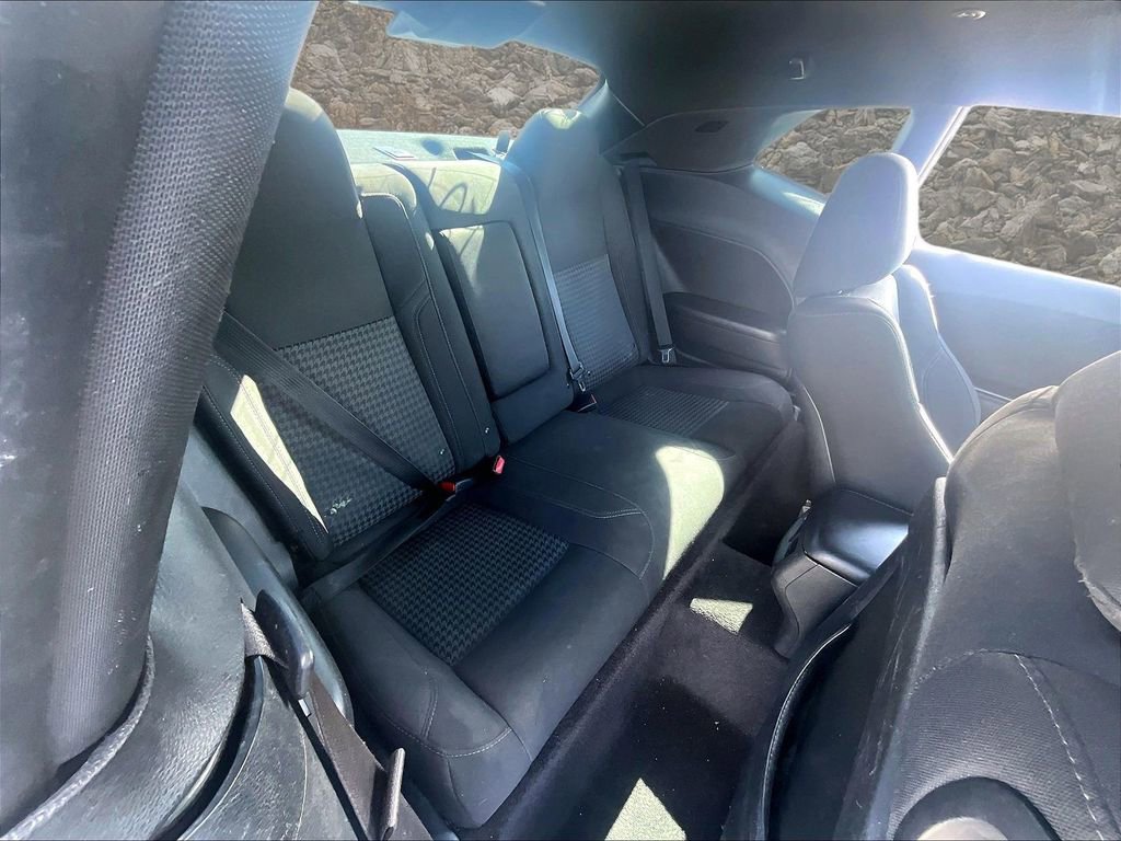 Used 2019 Dodge Challenger SXT image 22